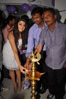 Tashu Kaushik Launches Naturals Family Salon
